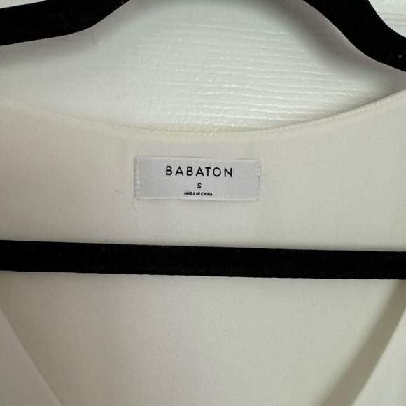 Aritzia Babaton Blouse - Picture 4 of 9